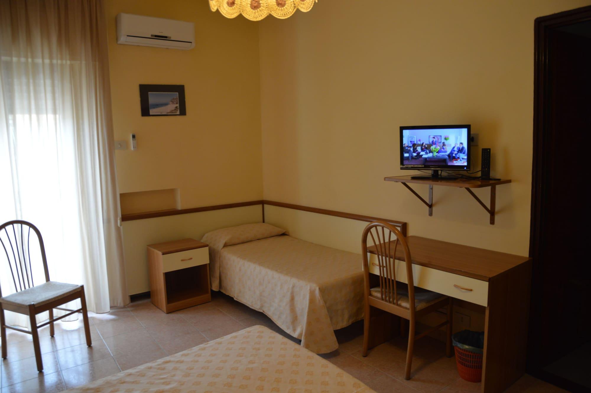 Hotel Virgilio Tropea Eksteriør billede