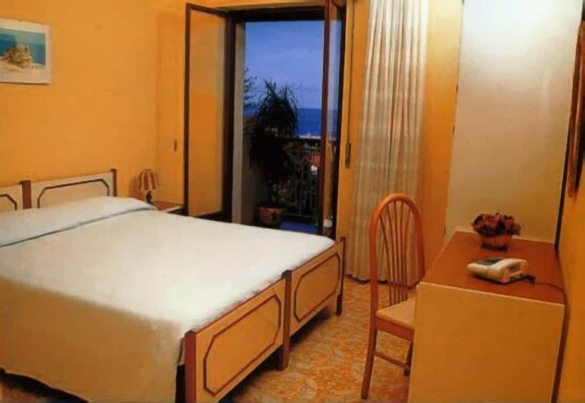 Hotel Virgilio Tropea Restaurant billede