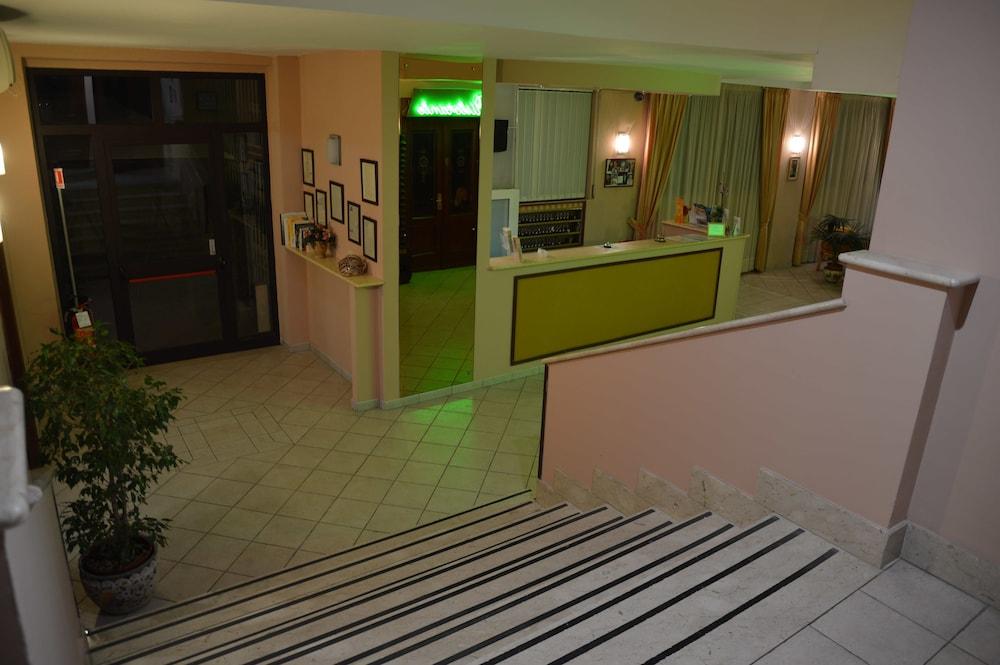 Hotel Virgilio Tropea Eksteriør billede