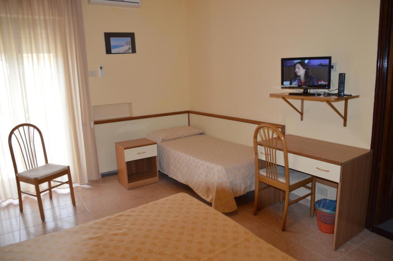 Hotel Virgilio Tropea Eksteriør billede